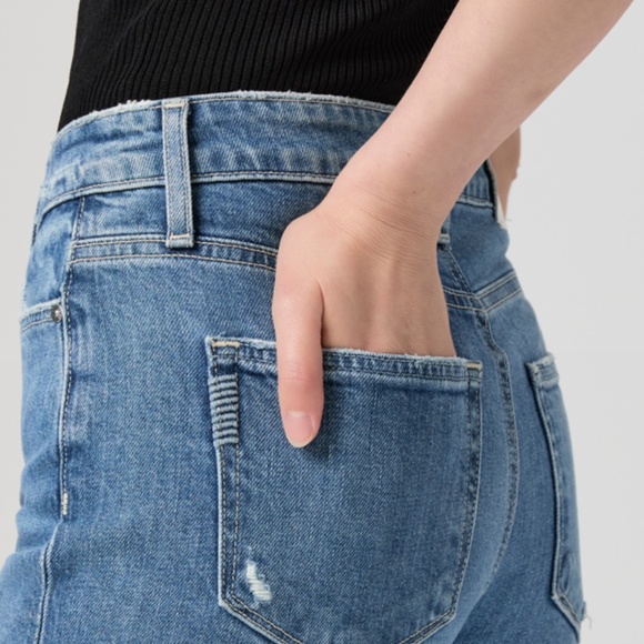 PAIGE Leenah Wide Leg Jean - Picture 5 of 16